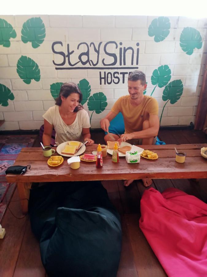 Owl Hostel 卡里蒙贾瓦 外观 照片