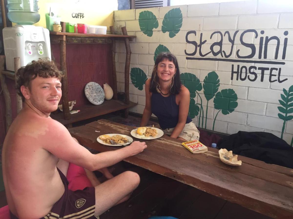 Owl Hostel 卡里蒙贾瓦 外观 照片