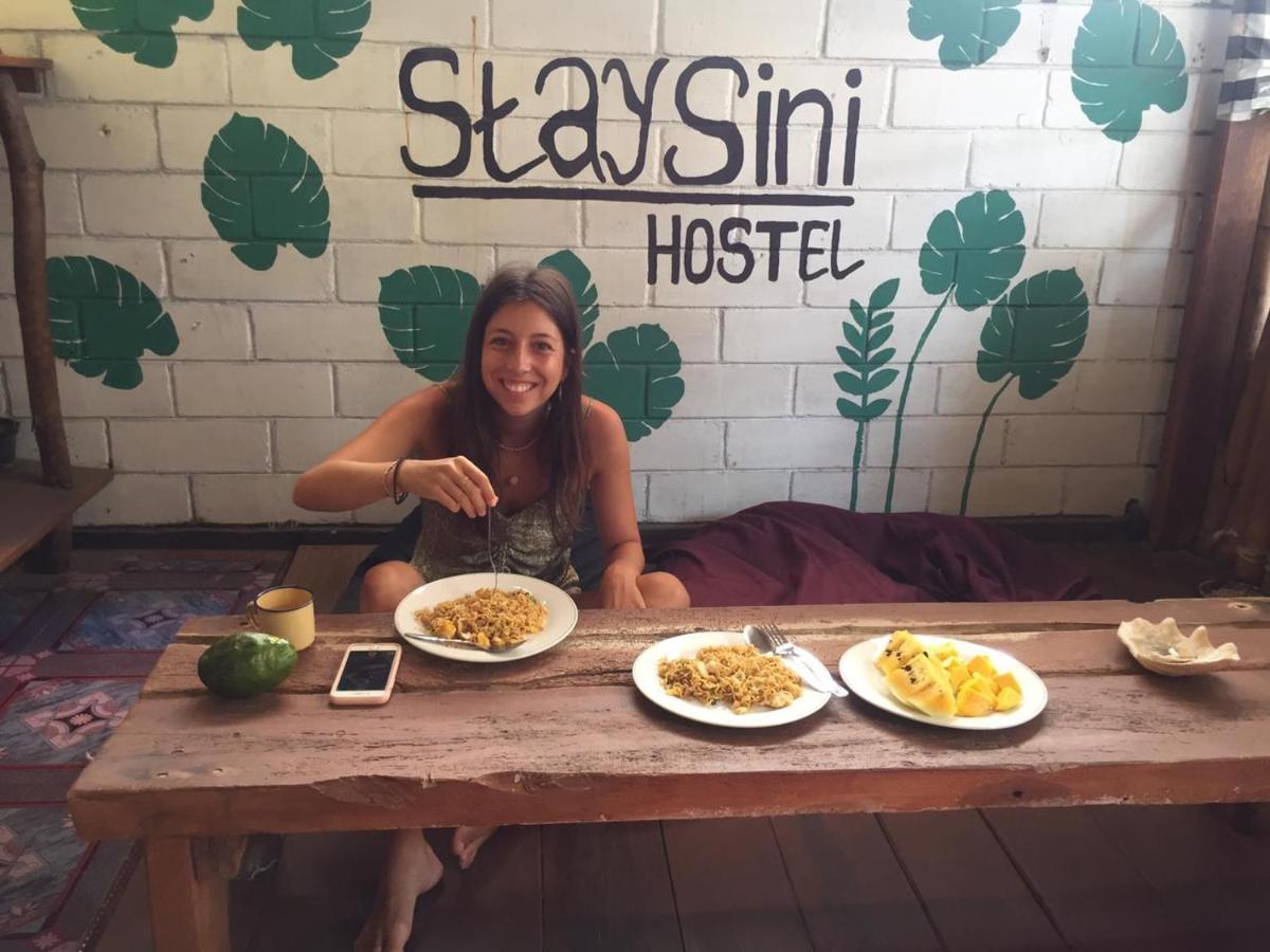Owl Hostel 卡里蒙贾瓦 外观 照片